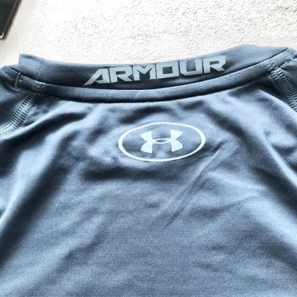 Under Armour Heatgear Technology Workout Shirt - Picture 5 of 10
